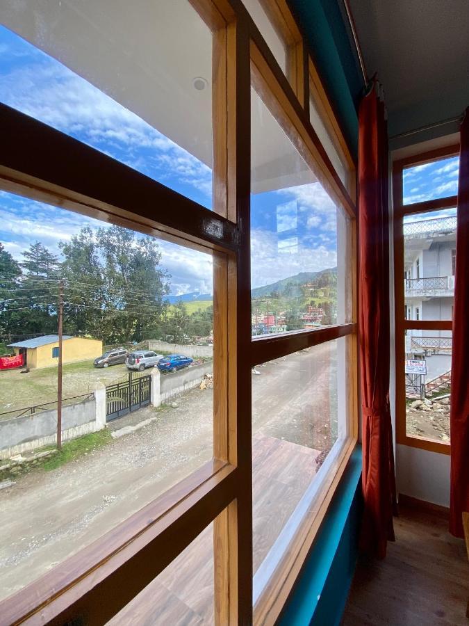Hotel Mansarovar Inn Munsyari Экстерьер фото