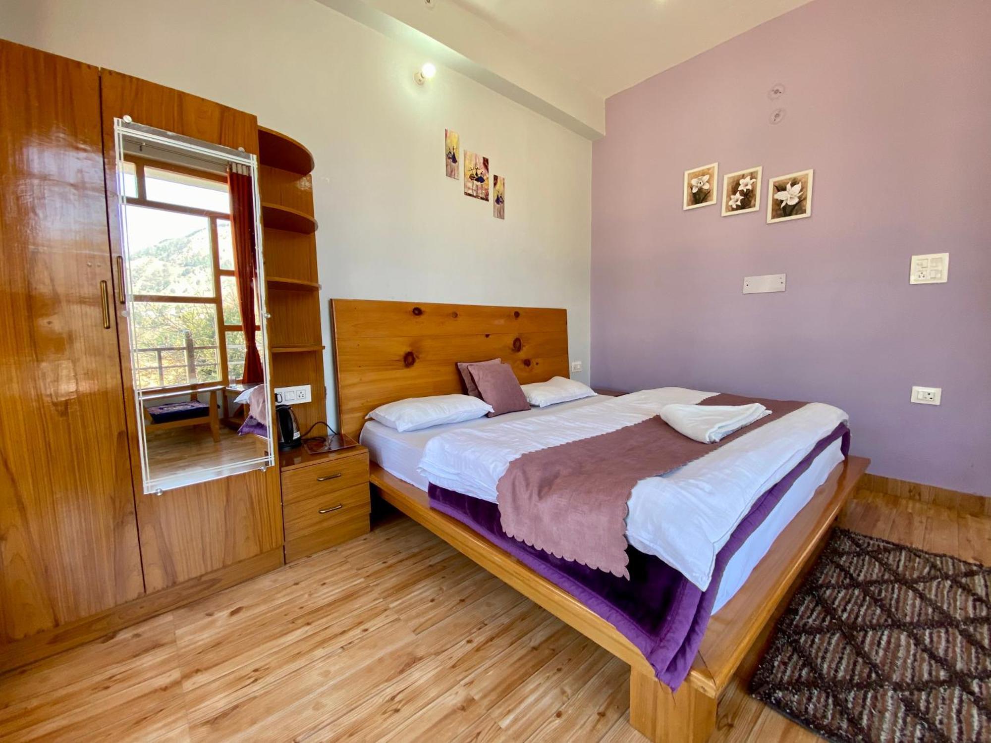 Hotel Mansarovar Inn Munsyari Экстерьер фото